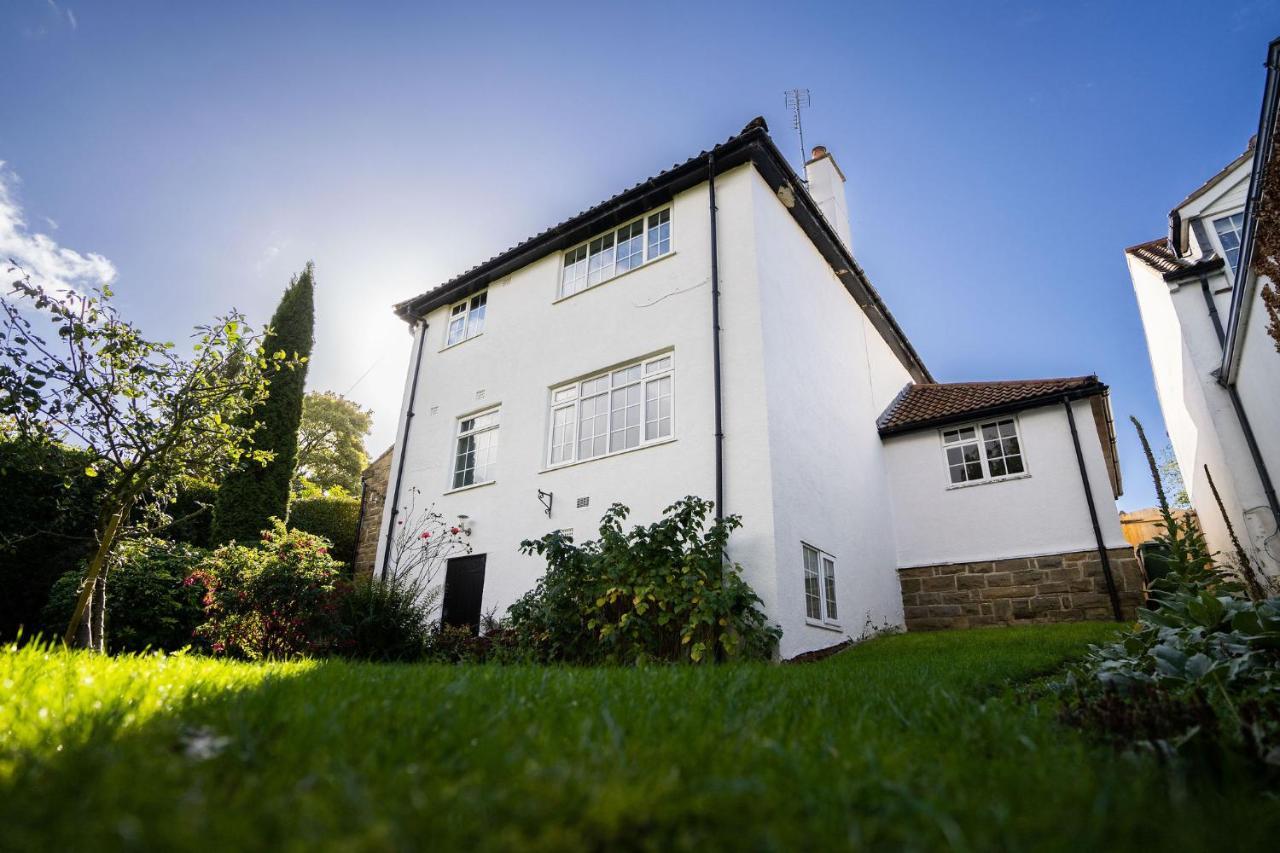 Beautiful Detached Home In Quaint Village Setting Wetherby Exteriör bild